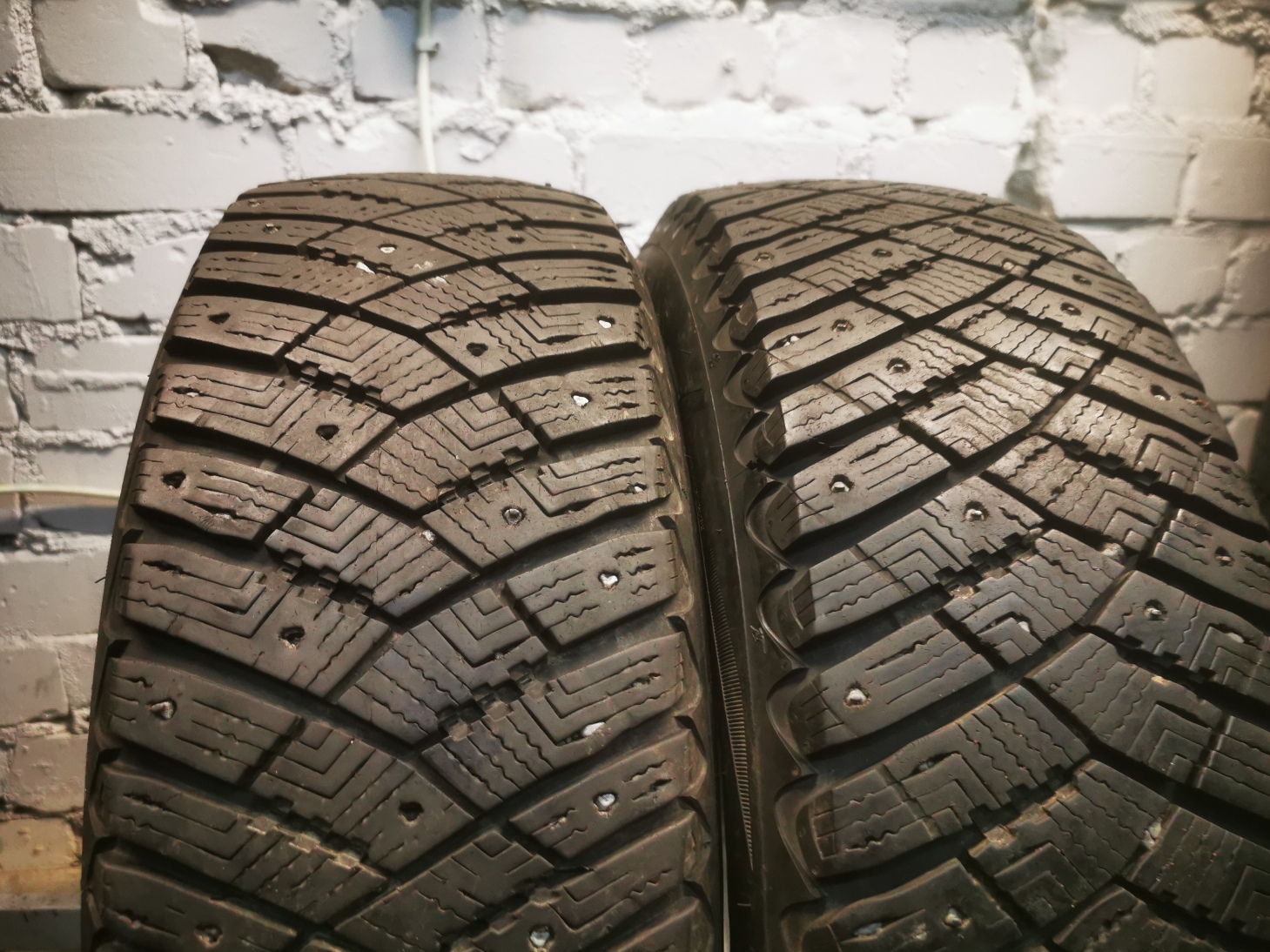 Good Year Ice Arctic 195/65 R15 Зимние Б/у покрышки