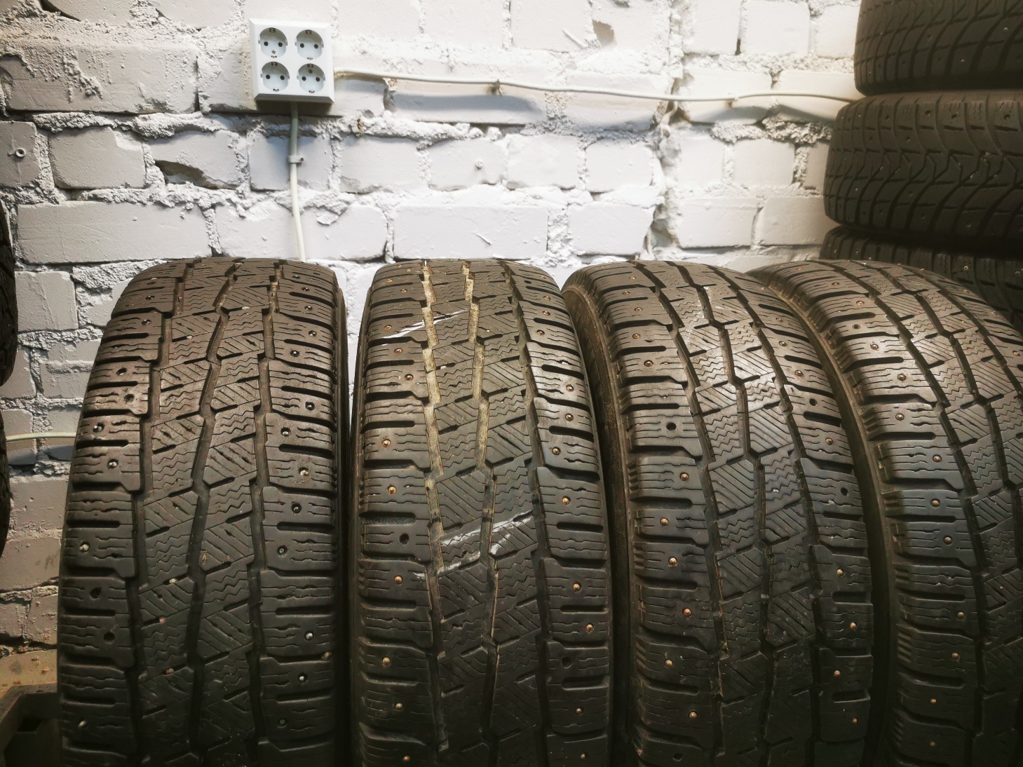 michelin Aglis north Cargo 195/70 R15 Зимние Б/у покрышки