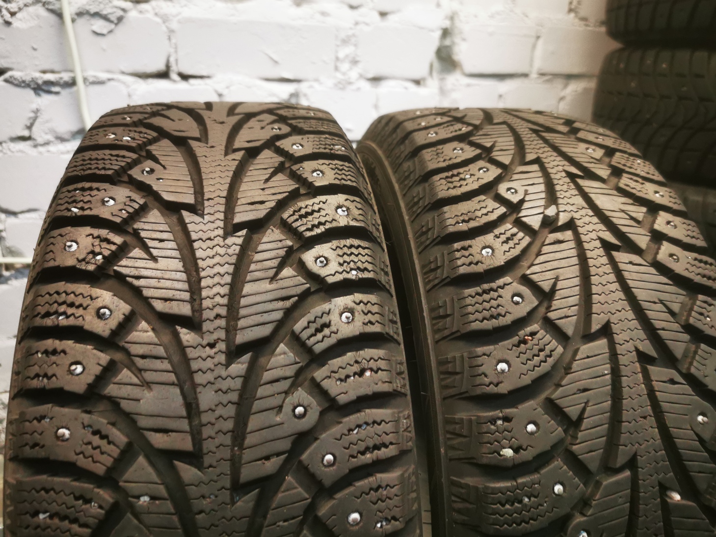 HANKOOK i pike 185/55 R15 Зимние Б/у покрышки