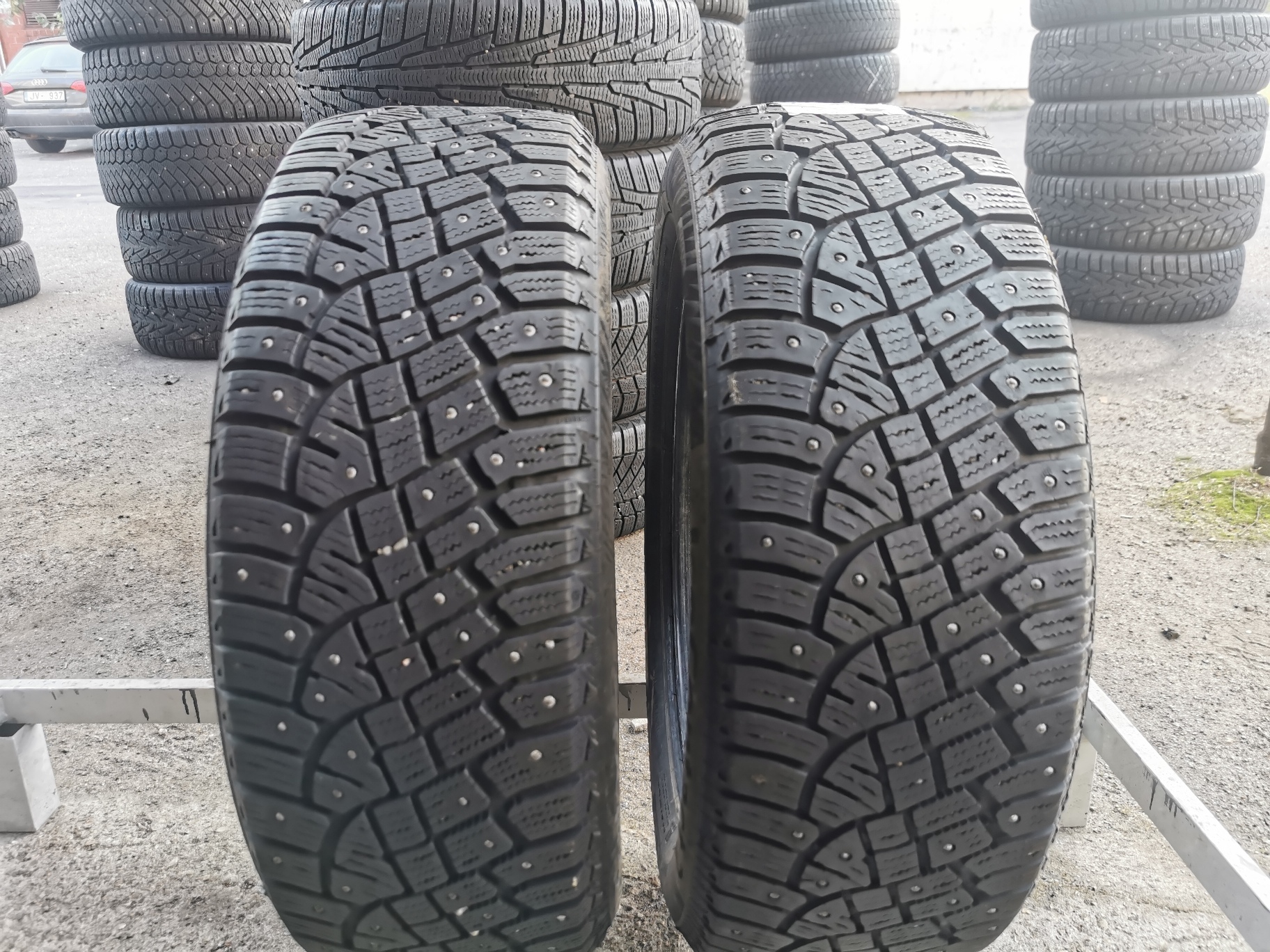 CONTINENTAL icecontact 2 185/60 R15 Зимние Б/у покрышки