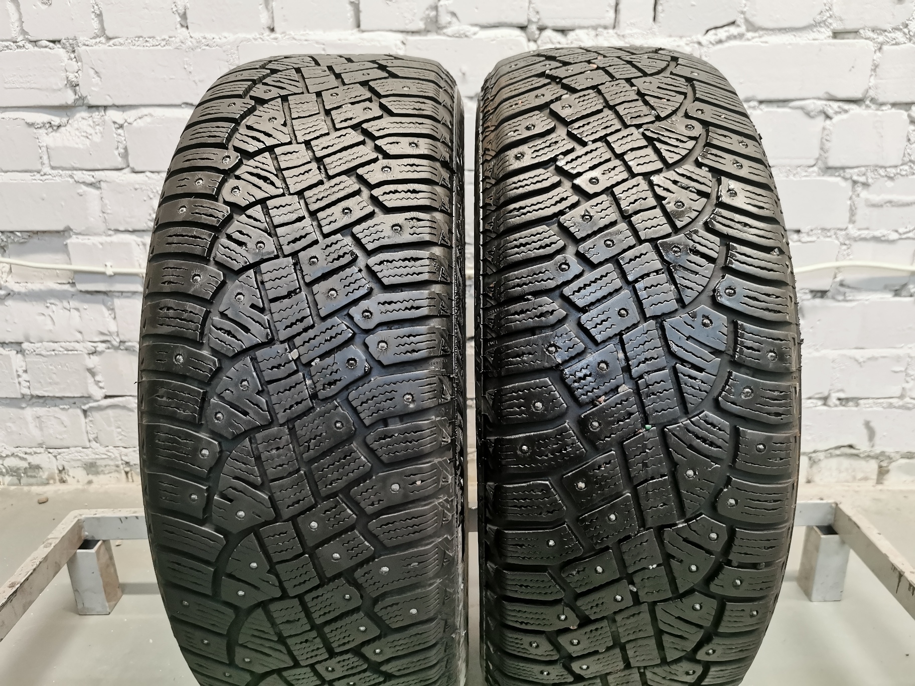 continental iceContact 2 205/60 R16 Зимние Б/у покрышки