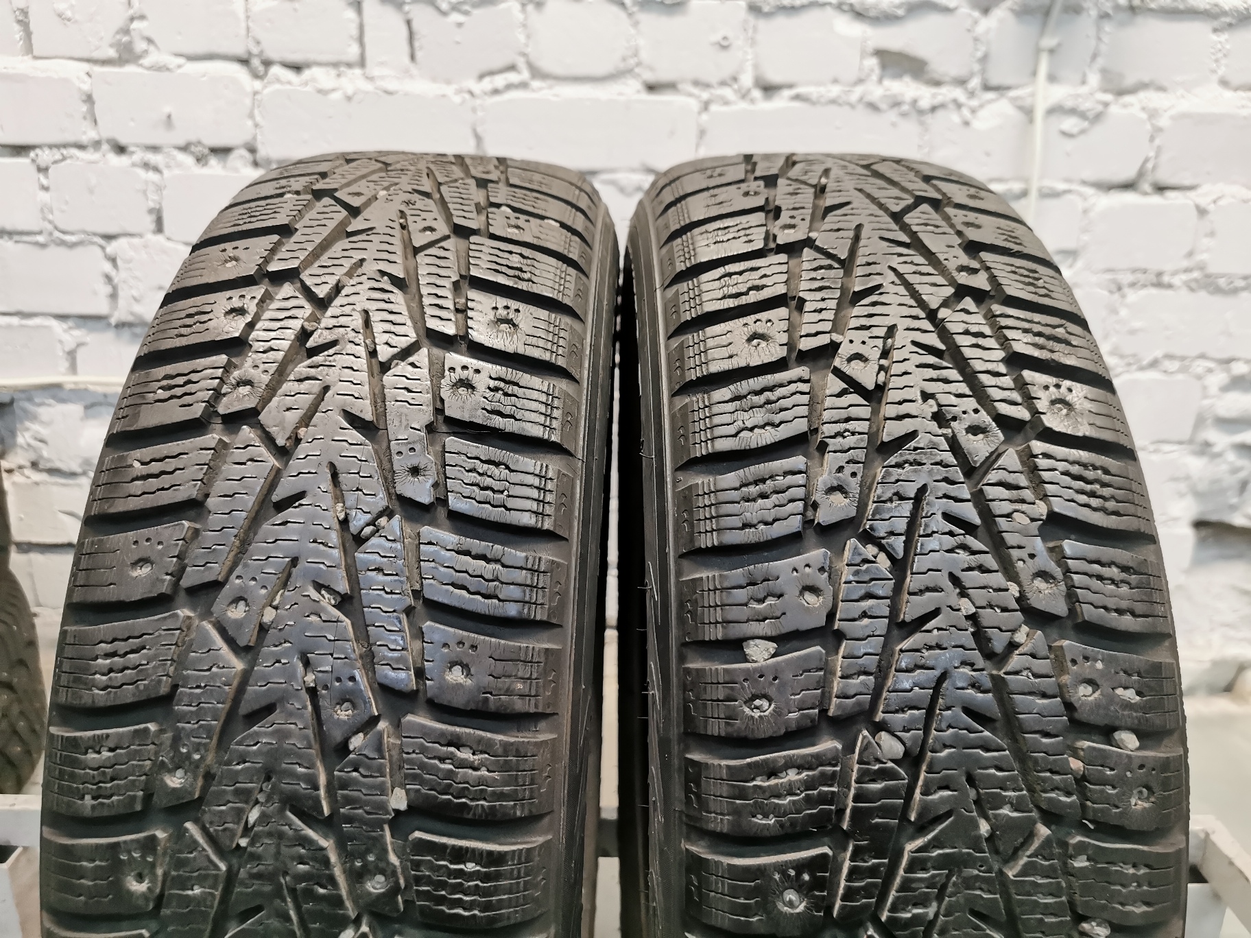 nokian hkpl 7 185/65 R15 Lietotas Ziemas Riepas